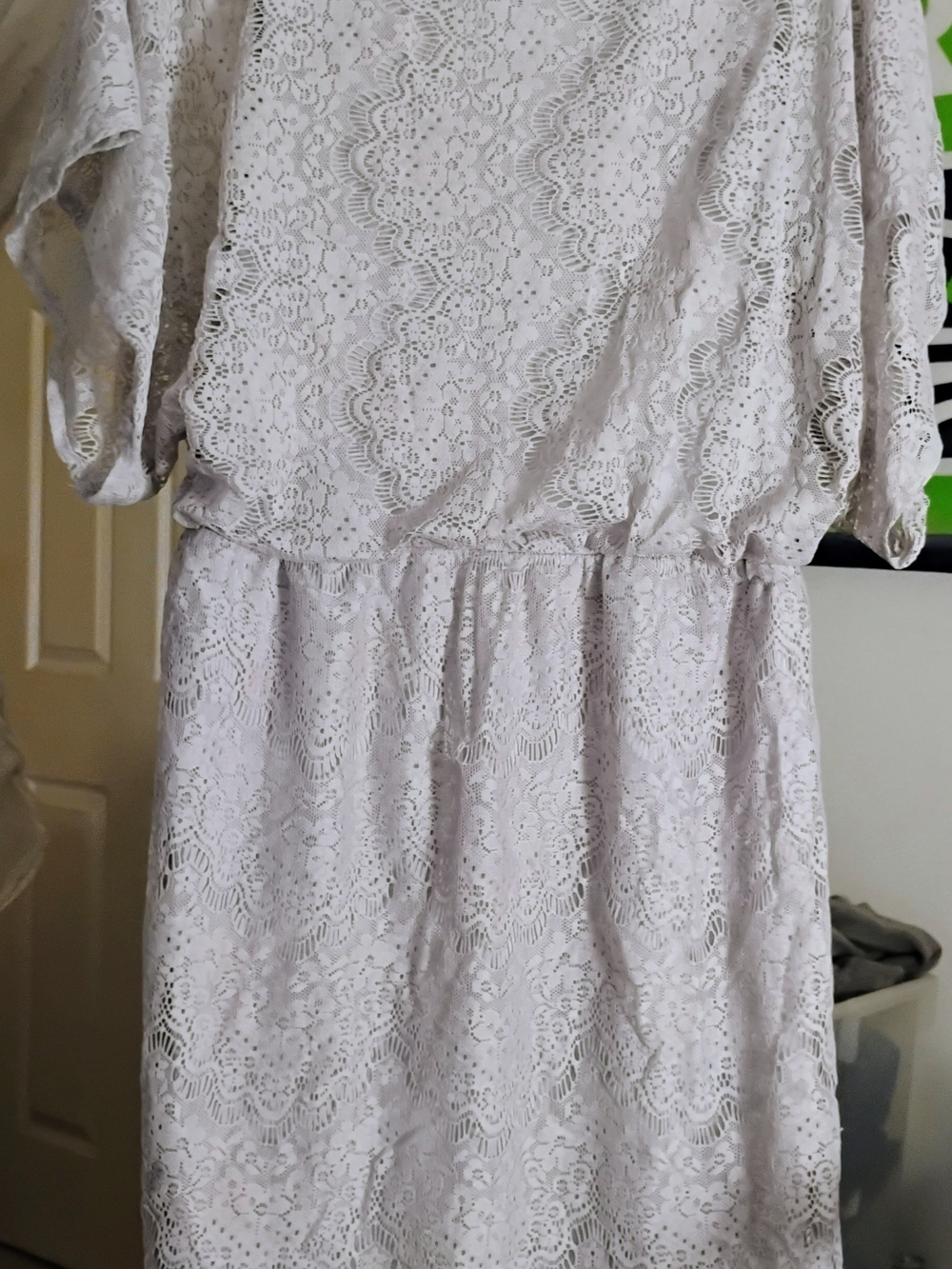 Alfani Lace Overlay Women’s Midi Dress in Light Grey Size M